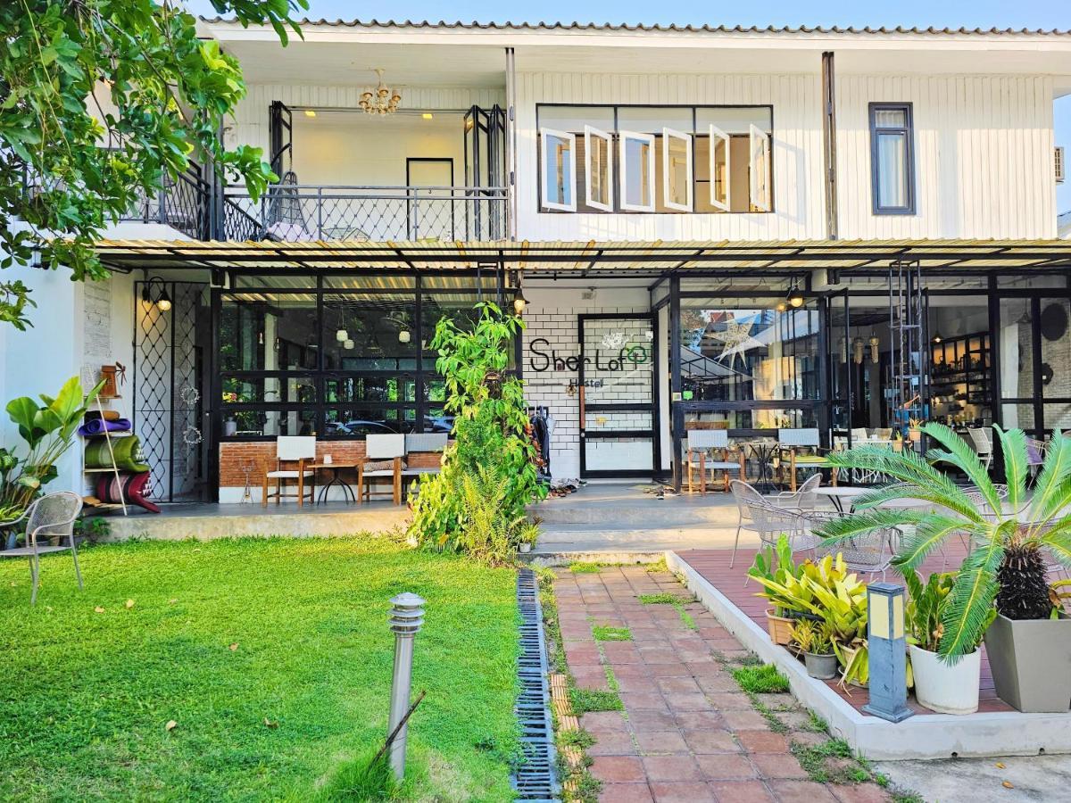 צ'יאנג מאי Sherloft Home & Hostel מראה חיצוני תמונה