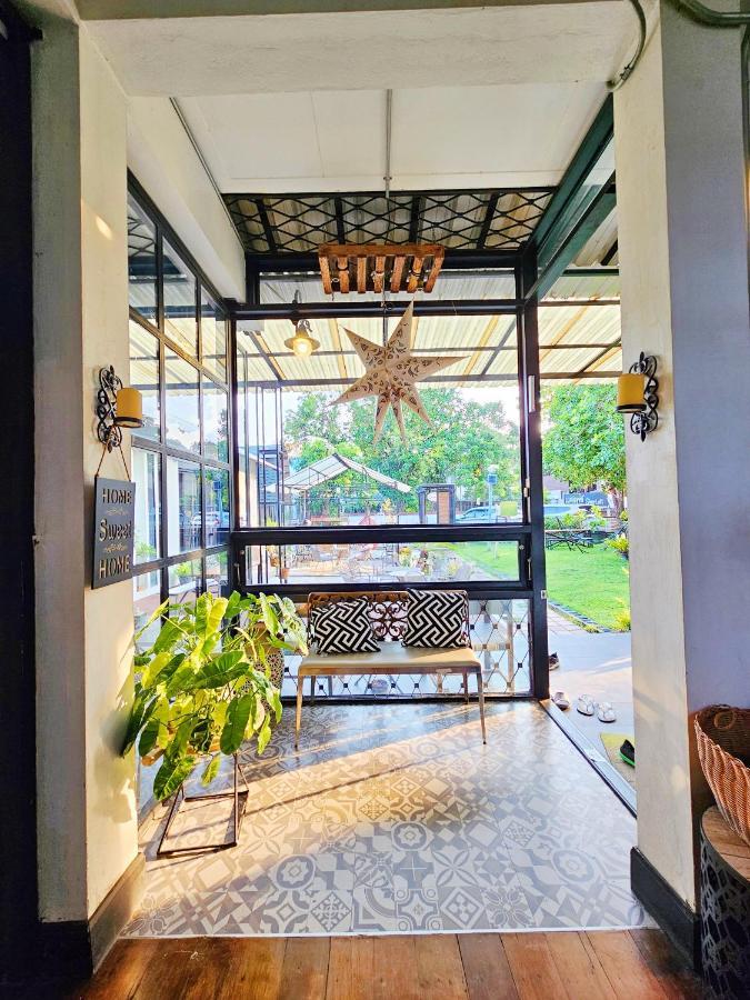 צ'יאנג מאי Sherloft Home & Hostel מראה חיצוני תמונה