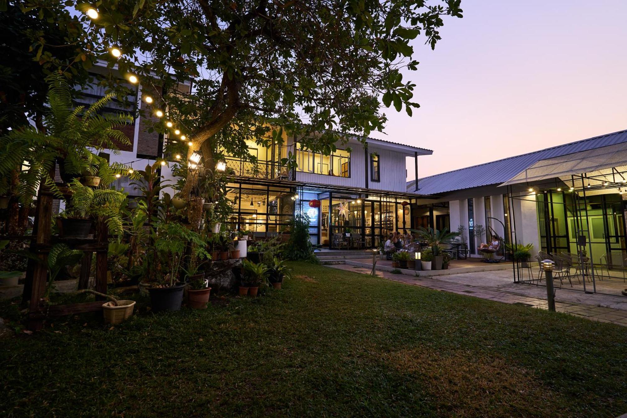 צ'יאנג מאי Sherloft Home & Hostel מראה חיצוני תמונה