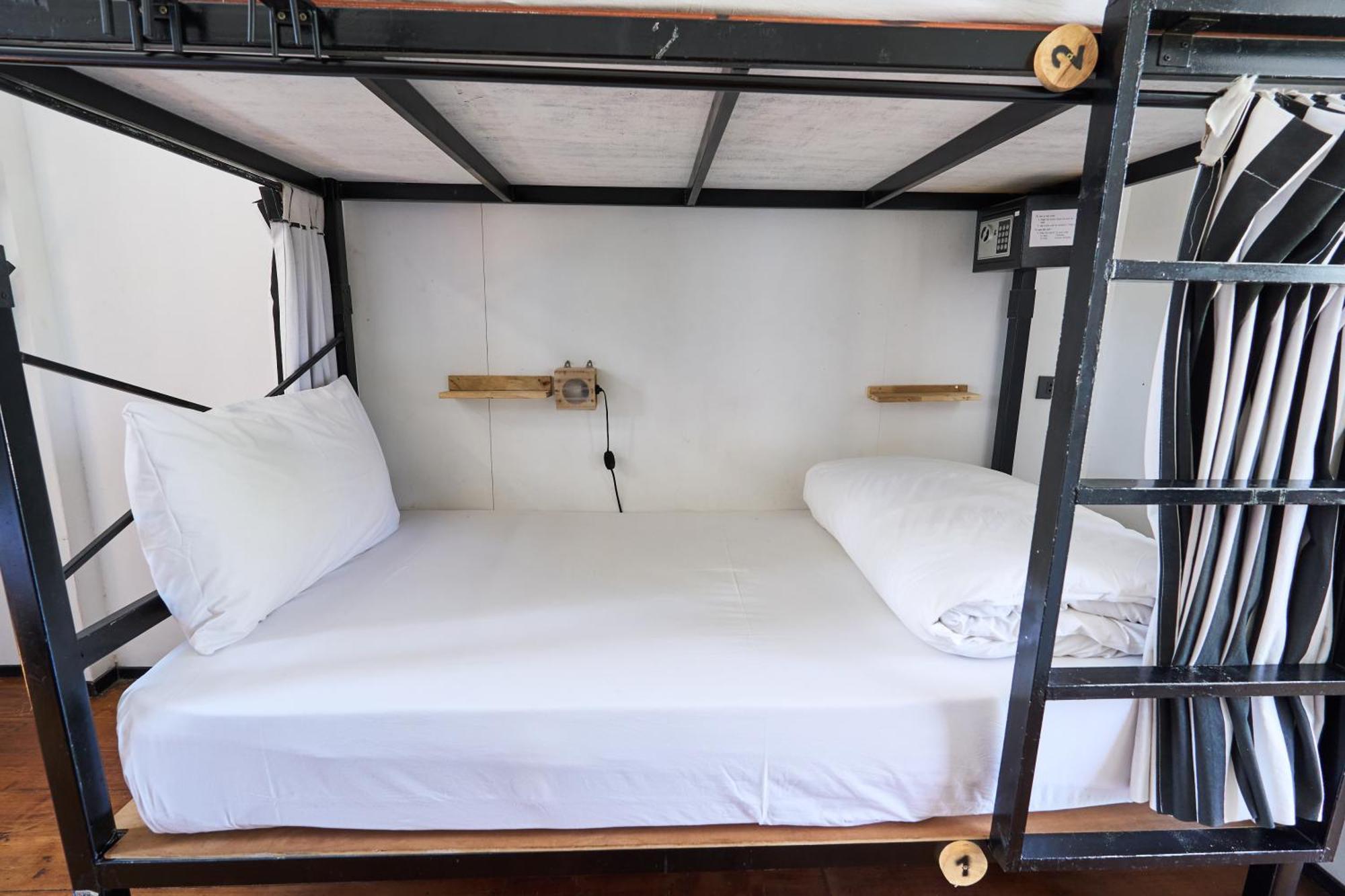 צ'יאנג מאי Sherloft Home & Hostel מראה חיצוני תמונה