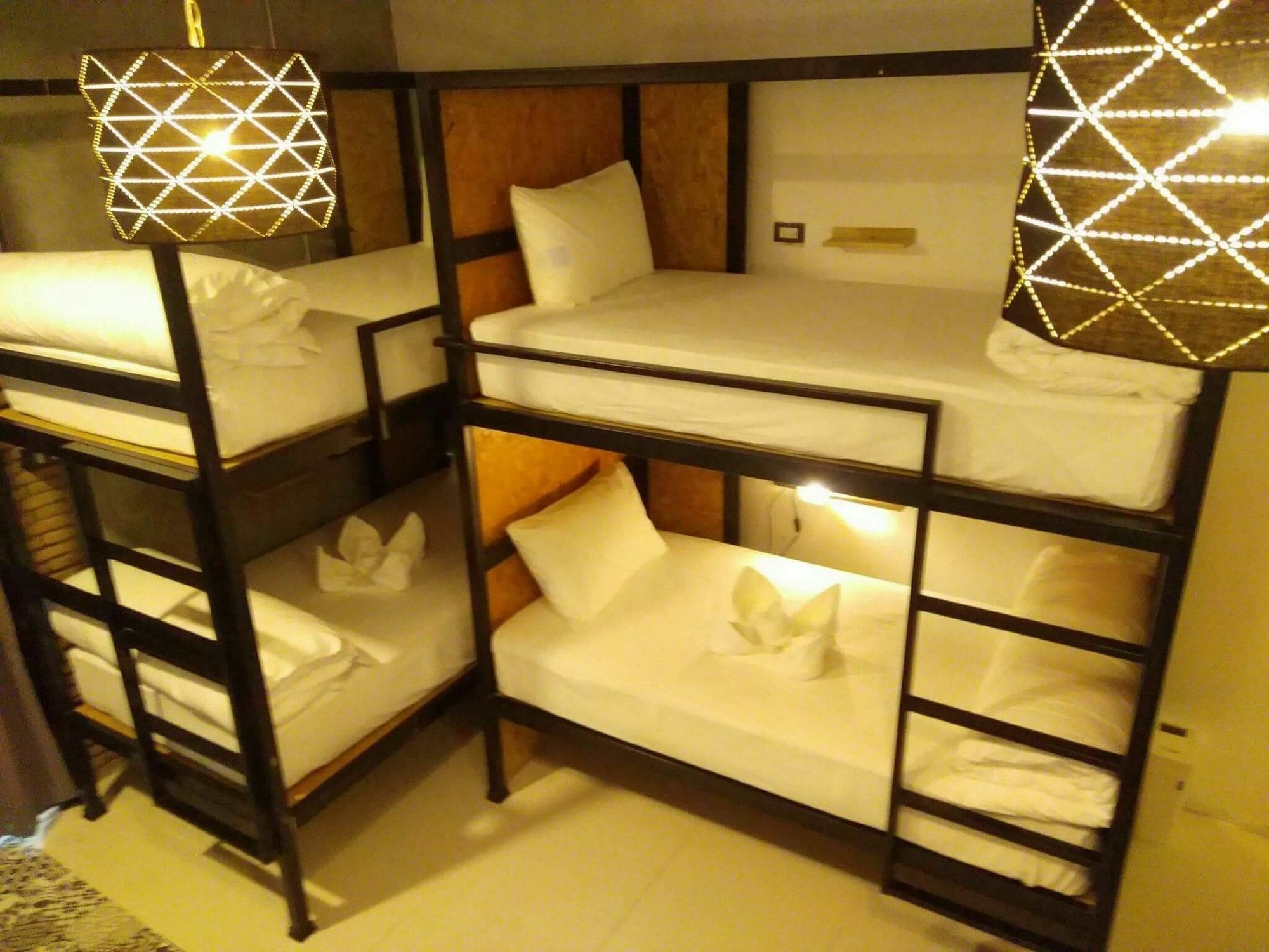צ'יאנג מאי Sherloft Home & Hostel מראה חיצוני תמונה