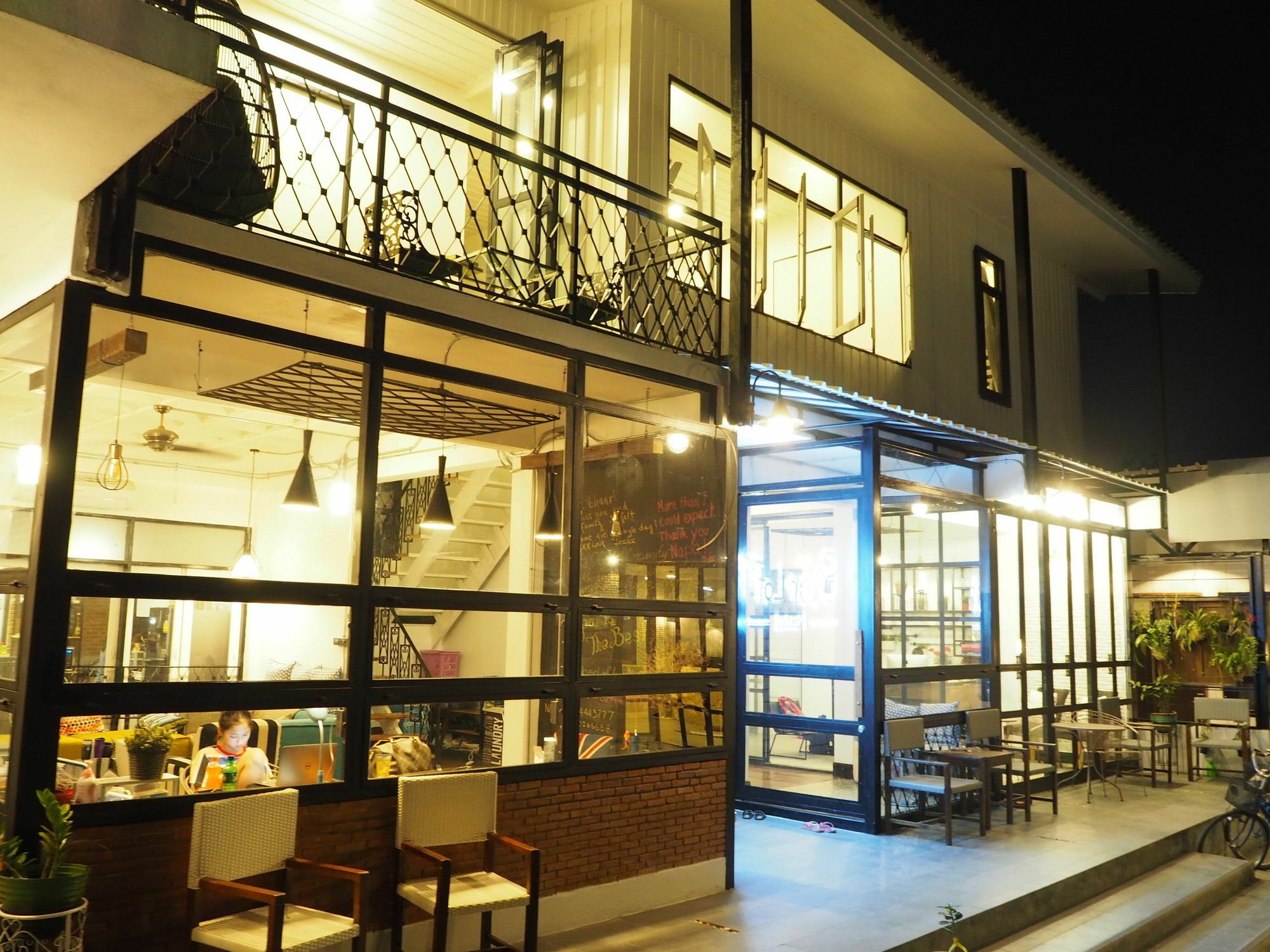 צ'יאנג מאי Sherloft Home & Hostel מראה חיצוני תמונה